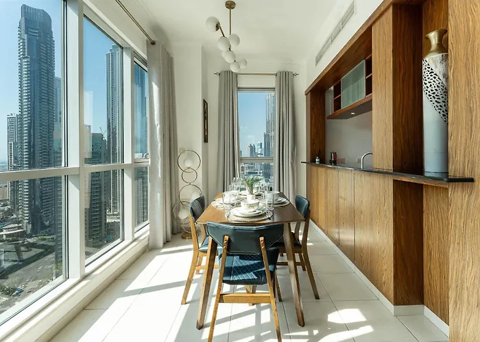 Superb 1-Bedroom Apartment With Full Burj Khalifa View - 5-Min Walk To Dubai Mall