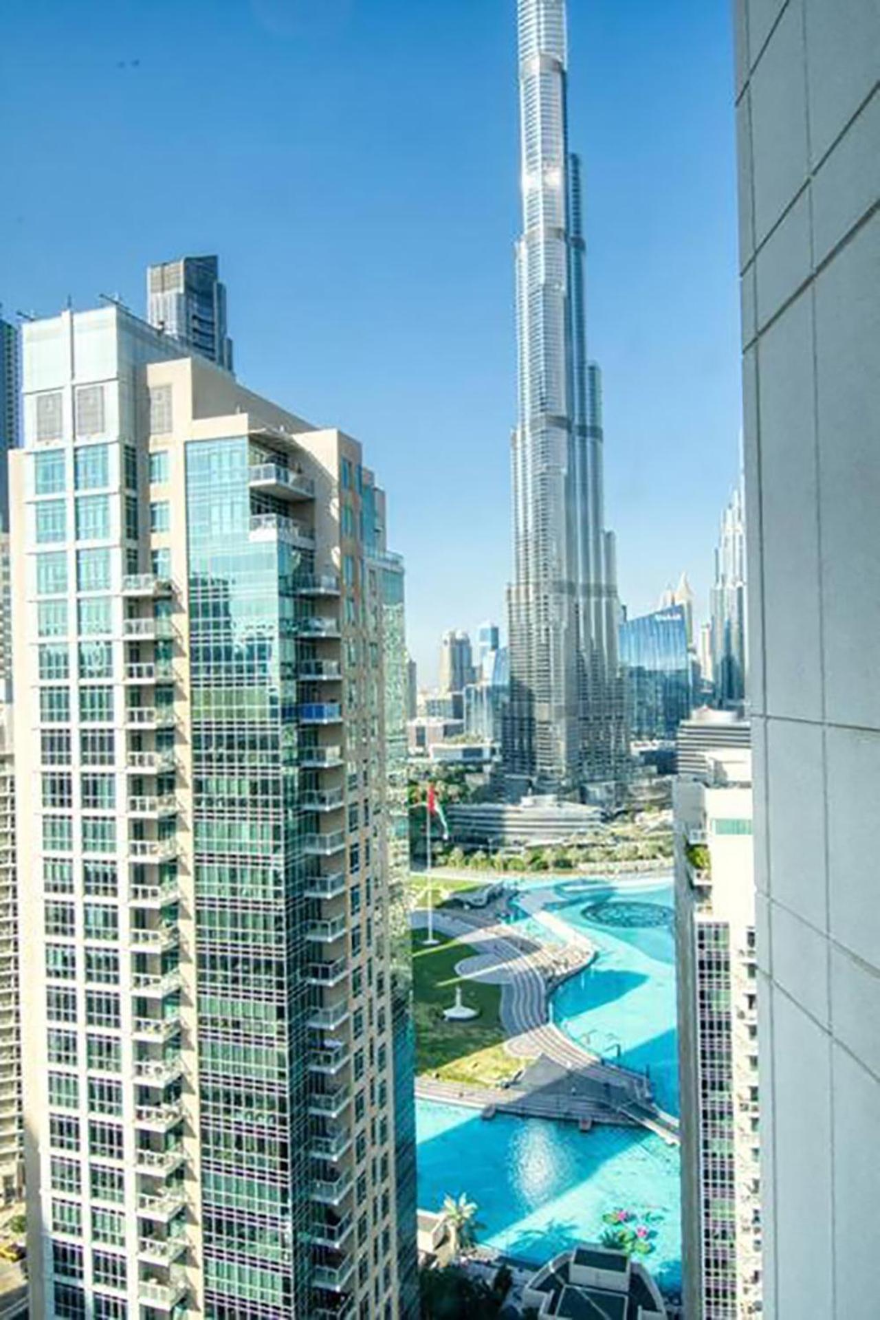 Superb 1-bedroom With Full Burj Khalifa View - 5-min Walk To Mall Appartamento