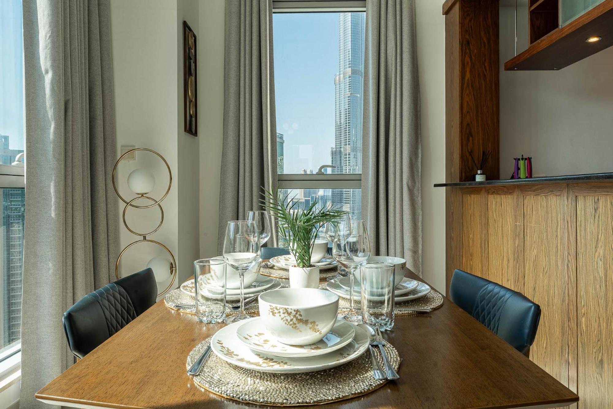 Superb 1-bedroom With Full Burj Khalifa View - 5-min Walk To Mall Appartamento *