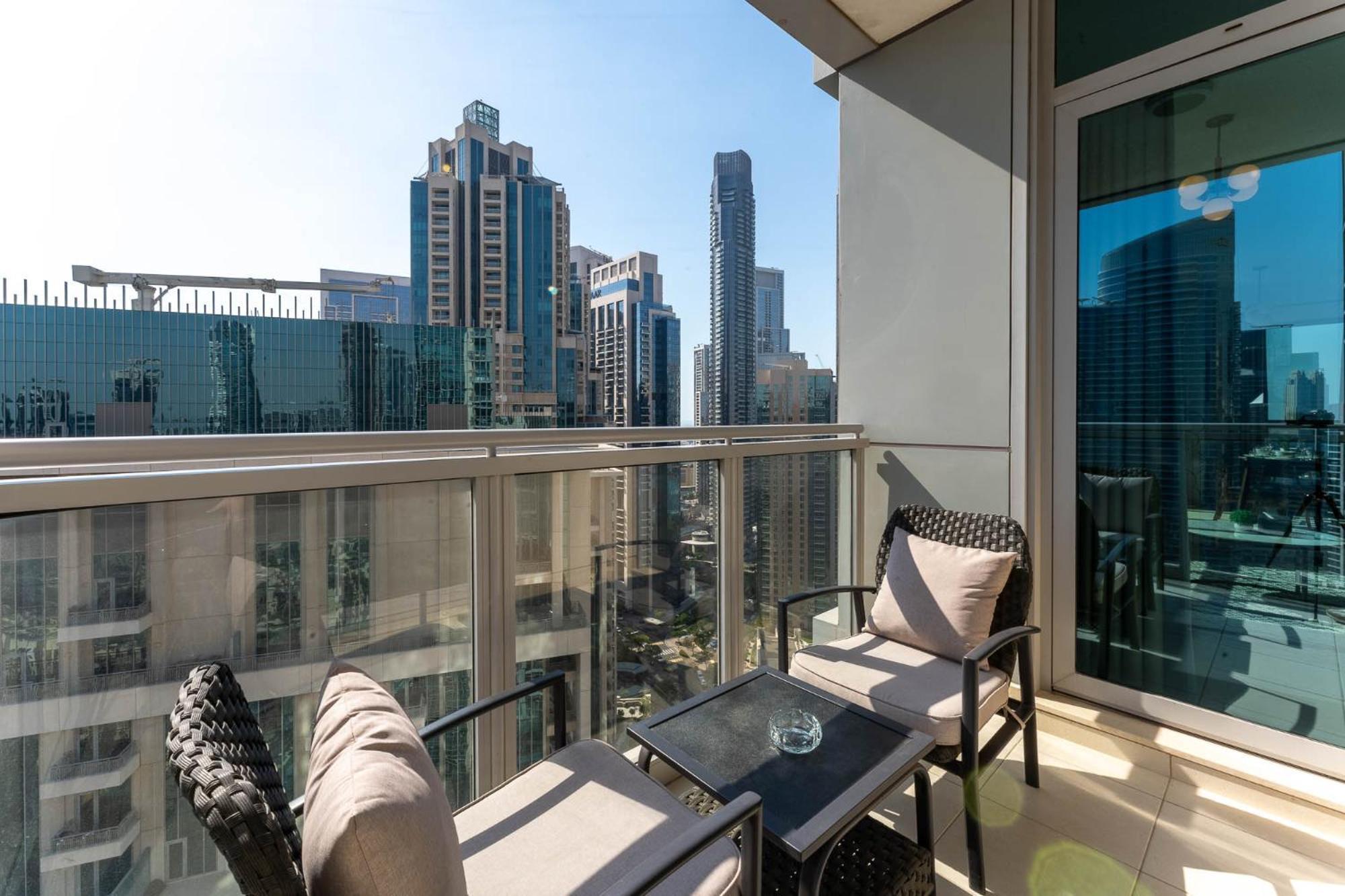 Appartamento Superb 1-bedroom With Full Burj Khalifa View - 5-min Walk To Mall Dubai