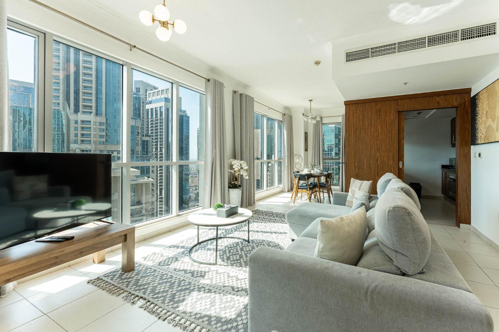 Appartamento Superb 1-bedroom With Full Burj Khalifa View - 5-min Walk To Mall Dubai